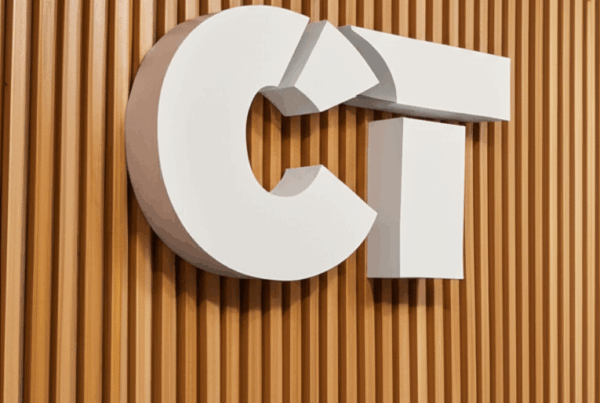 Letras Caixa e Logotipos Corporativos